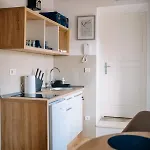 Apartman Art Deco Walls By Duhomes