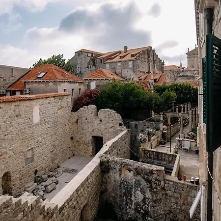 Апартаменты Art Deco Walls By Duhomes