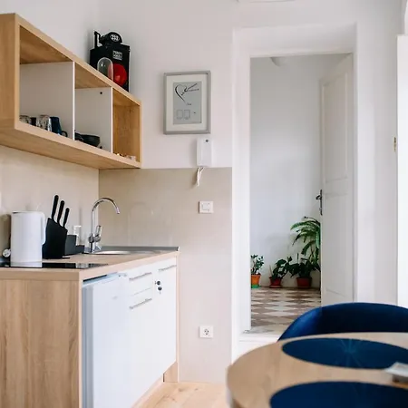 아파트 Art Deco Walls By Duhomes *