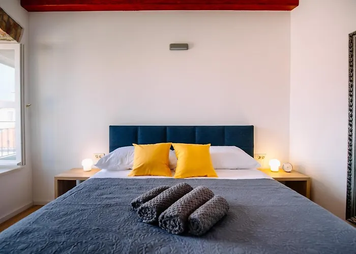 Art Deco Walls By Duhomes * Dubrovnik