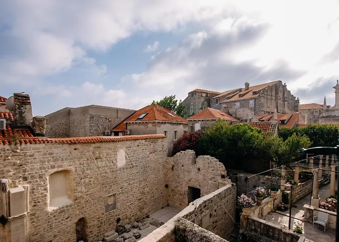 Art Deco Walls By Duhomes * Dubrovnik