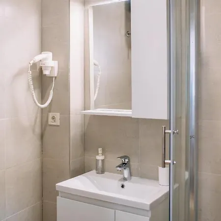 Art Deco Walls By Duhomes *