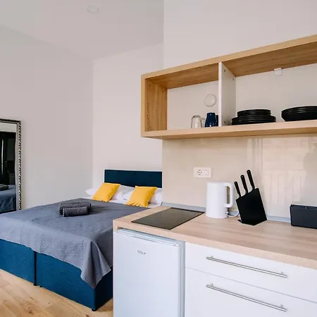 Art Deco Walls By Duhomes *