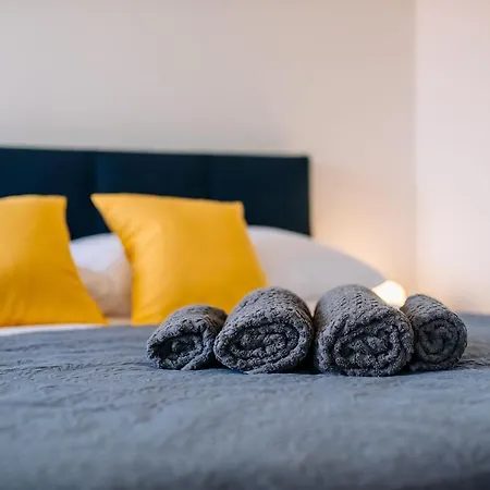 Art Deco Walls By Duhomes دوبروفينك